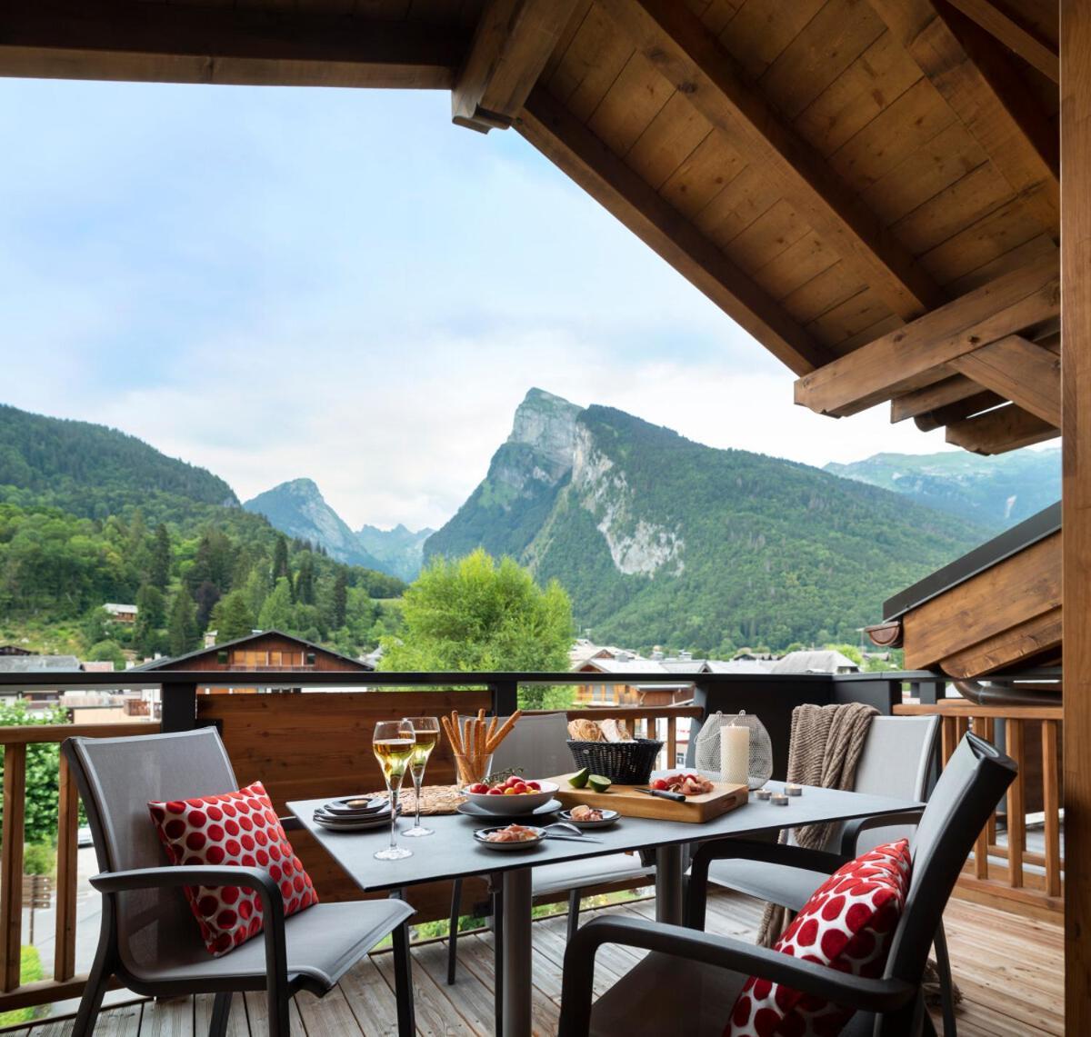 Mgm & Residences - Les D'alexane Hotel 4*